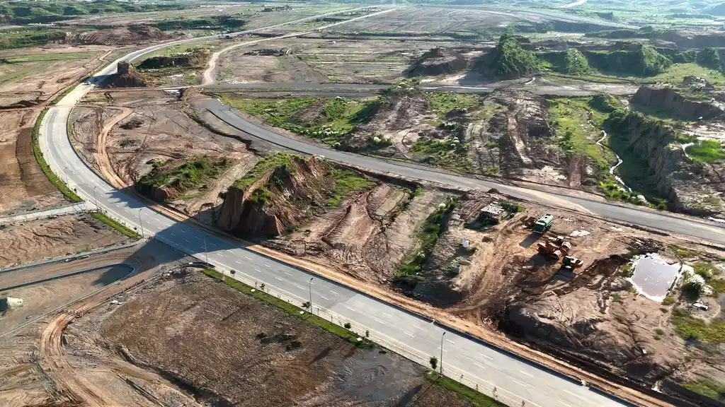 overseas central sector road